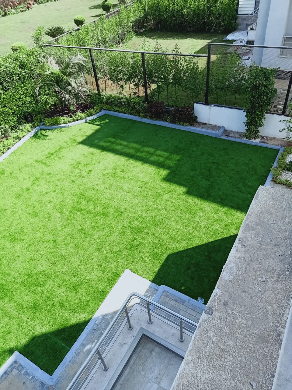 حديقة نجيل اصطناعية - صورة 5